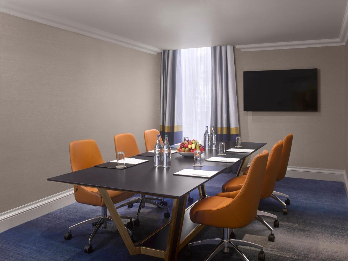 Staybridge Suites Dubai Internet City By Ihg Exterior photo