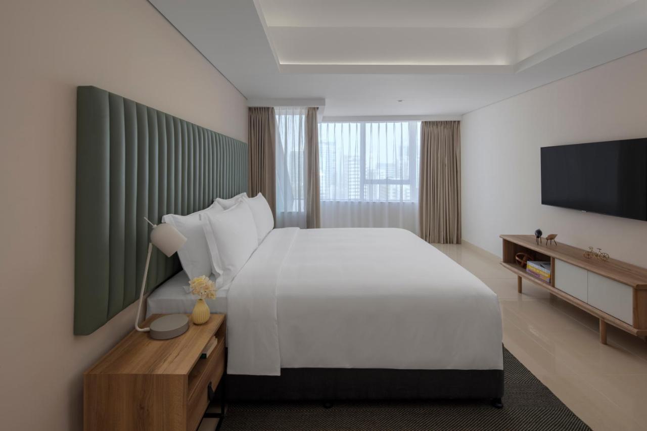 Staybridge Suites Dubai Internet City By Ihg Exterior photo